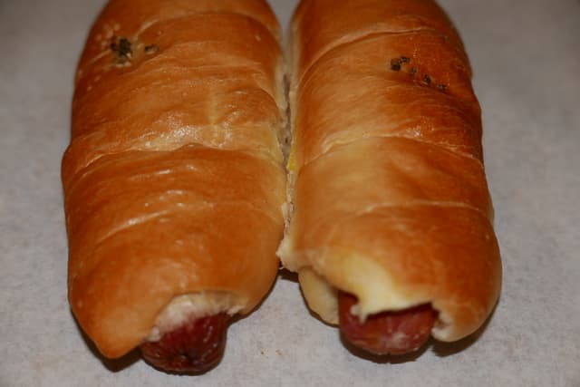 Jalapeno Jumbo Sausage Roll (1 pc)